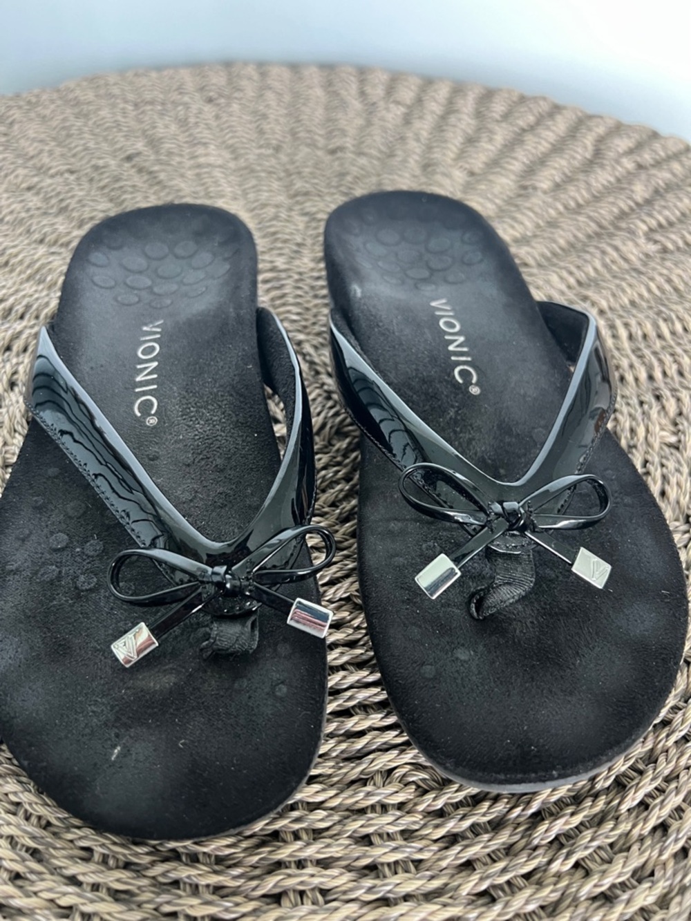 Vionic Black Bella Toe Thong Sandal size 6.5 - Picture 3 of 11